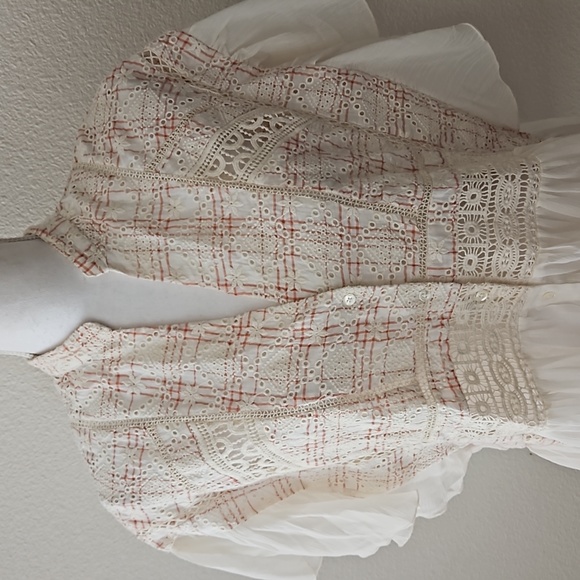 NWT Anthropologie Akemi + Kin Lindy Embroidered Blouse - Picture 3 of 11